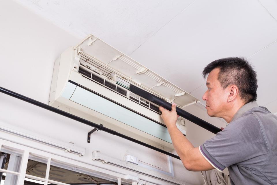 How much does it cost to repair an AC in Tucson